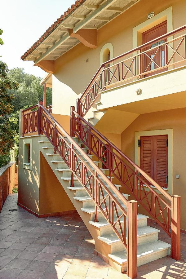 Areti'S Apartment Агиос-Георгиос-Пагон Экстерьер фото