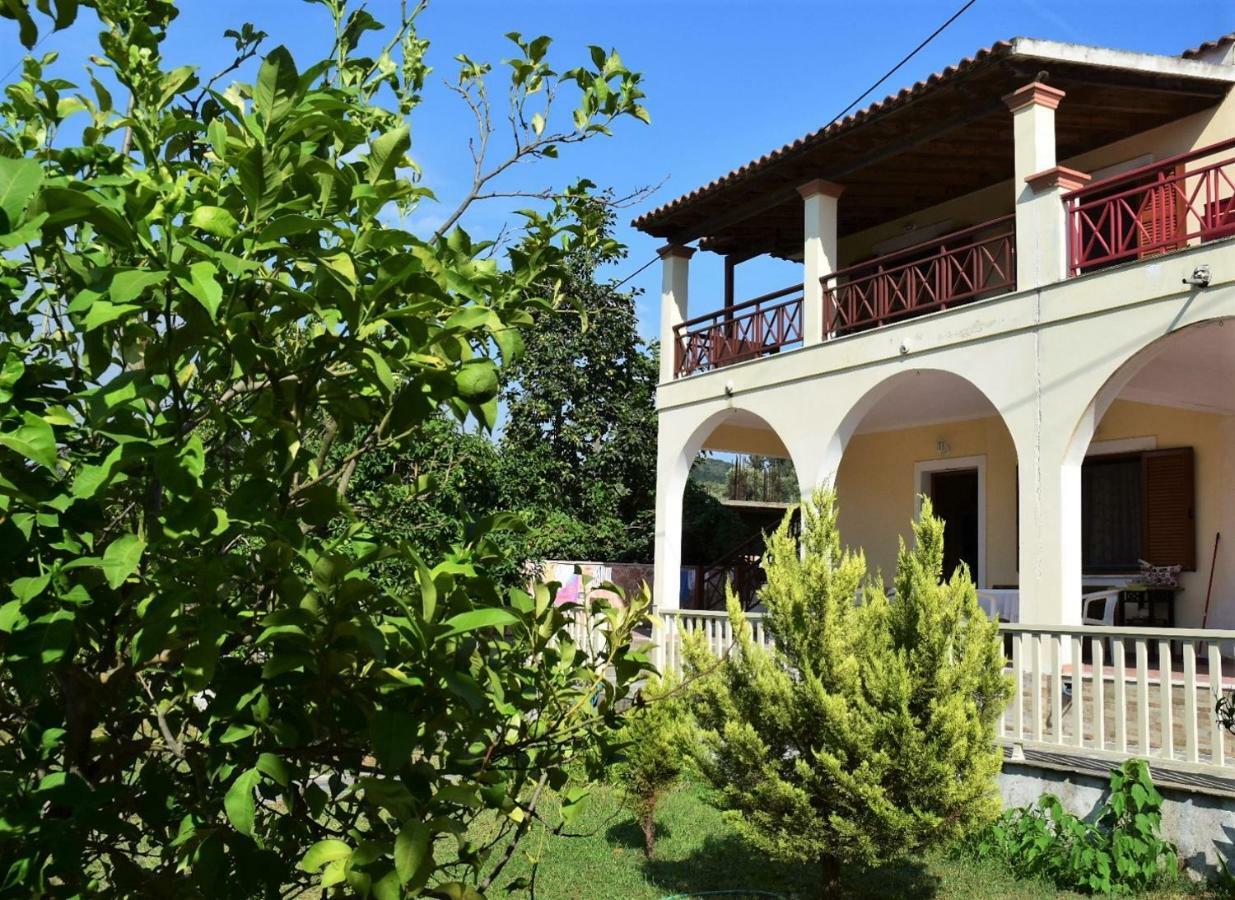 Areti'S Apartment Агиос-Георгиос-Пагон Экстерьер фото