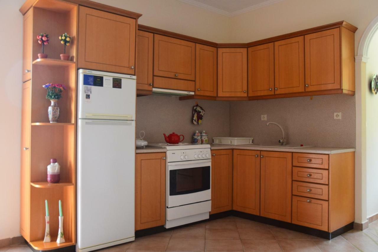 Areti'S Apartment Агиос-Георгиос-Пагон Экстерьер фото