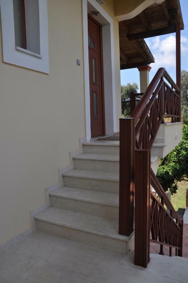 Areti'S Apartment Агиос-Георгиос-Пагон Экстерьер фото